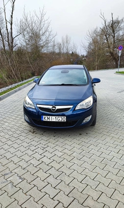 Opel Astra cena 21000 przebieg: 248365, rok produkcji 2009 z Miechów małe 211